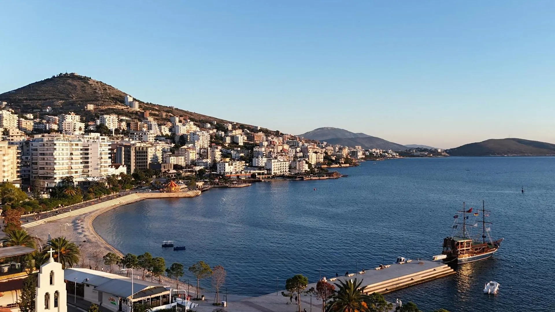 Janosh Front Line Apartment In Saranda 0*, Sarandë Albania
